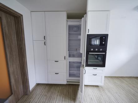 Pronájem bytu, 2+kk, 67 m²