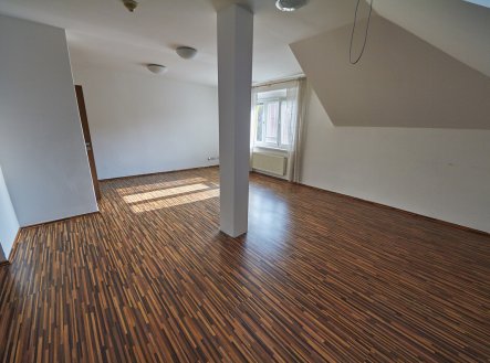 Pronájem bytu, 2+kk, 86 m², Praha – náhled fotky 3