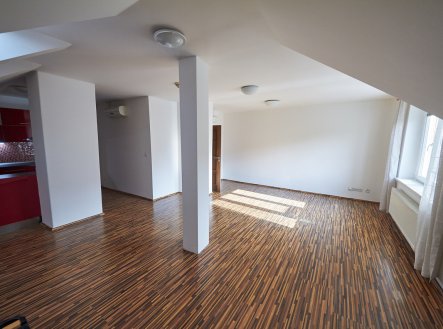 Pronájem bytu, 2+kk, 86 m², Praha – náhled fotky 4