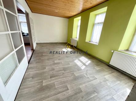 Prodej - nájemní dům, 364 m²