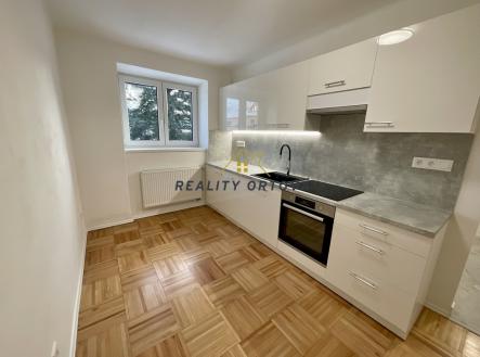 Pronájem bytu, 2+1, 57 m²