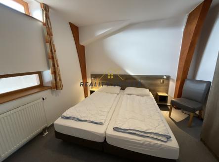 Ložnicr