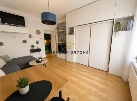 Pronájem bytu, 2+1, 52 m²