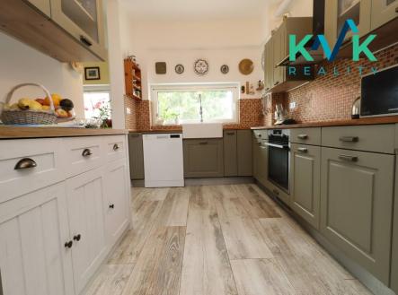 Prodej bytu, 3+kk, 108 m²