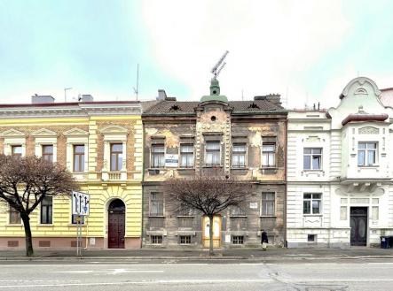 Prodej - nájemní dům, 440 m²