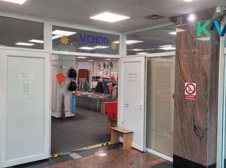 Pronájem obchodní prostor, 397 m²