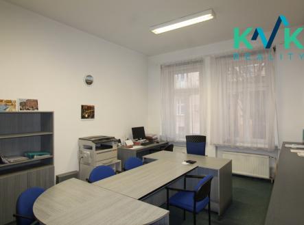 Pronájem kanceláře, 60 m²