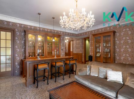 Prodej bytu, 6+1, 272 m²