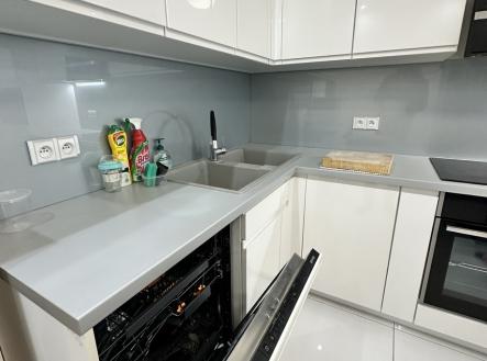 Pronájem bytu, 3+1, 81 m²