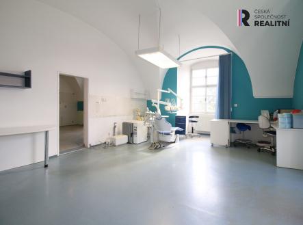 Pronájem kanceláře, 63 m²