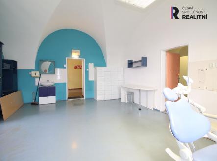 Pronájem kanceláře, 63 m²