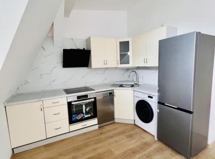 Pronájem bytu, 1+kk, 33 m²