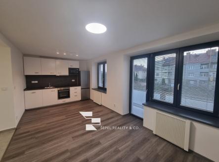 Pronájem bytu, 3+kk, 70 m²