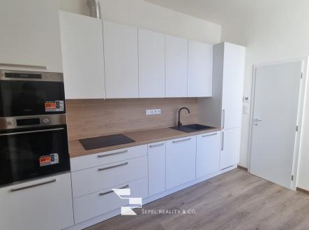 Pronájem bytu, 3+1, 123 m²