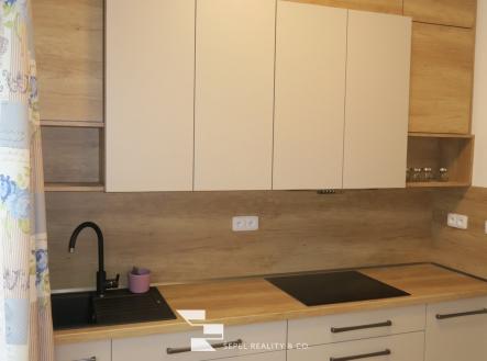 Pronájem bytu, 2+1, 56 m²