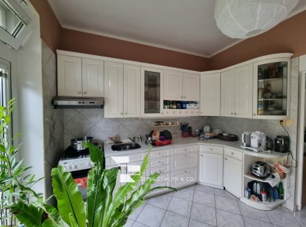 Pronájem bytu, 2+1, 80 m²