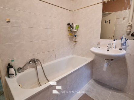 Pronájem bytu, 2+1, 80 m²