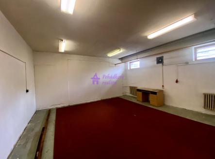 Pronájem skladovací prostor, 62 m²