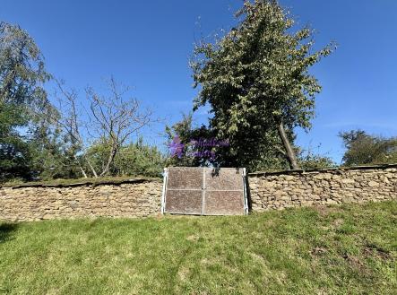 Pronájem pozemku, zahrada, 1 528 m²