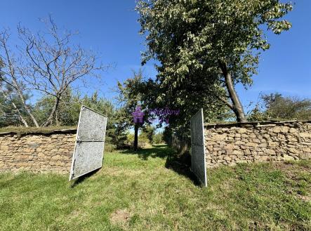 Pronájem pozemku, zahrada, 1 528 m²