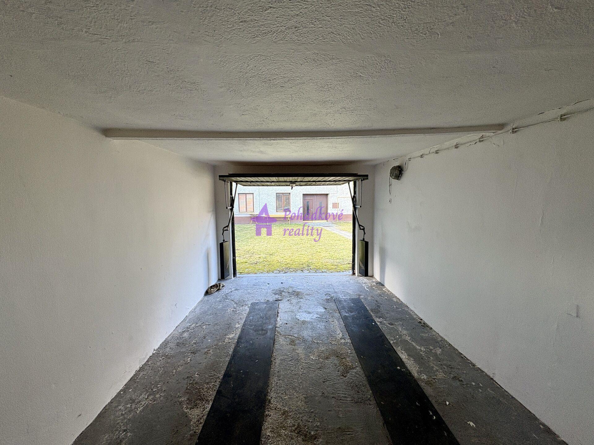 Pronájem garáže, Olomouci - Chválkovice