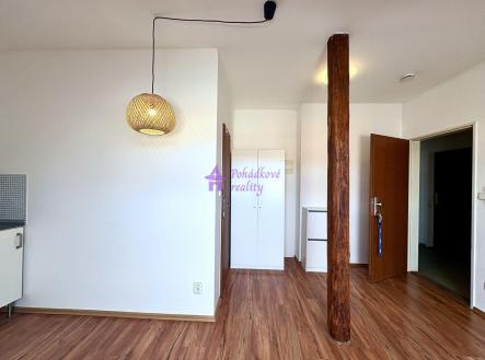 Pronájem bytu, 1+kk, 22 m²