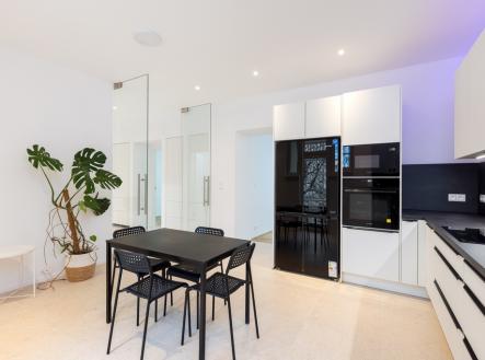 Prodej bytu, 4+1, 128 m²