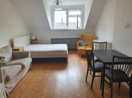 Pronájem bytu, 1+kk, 37 m²