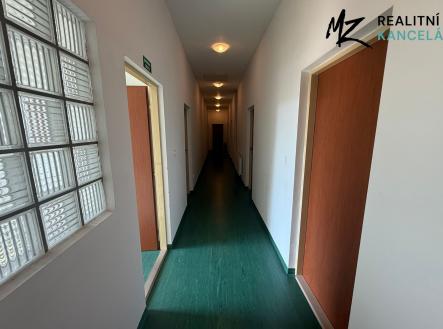 Prodej výrobní prostor, 938 m²