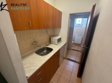 Prodej výrobní prostor, 938 m²