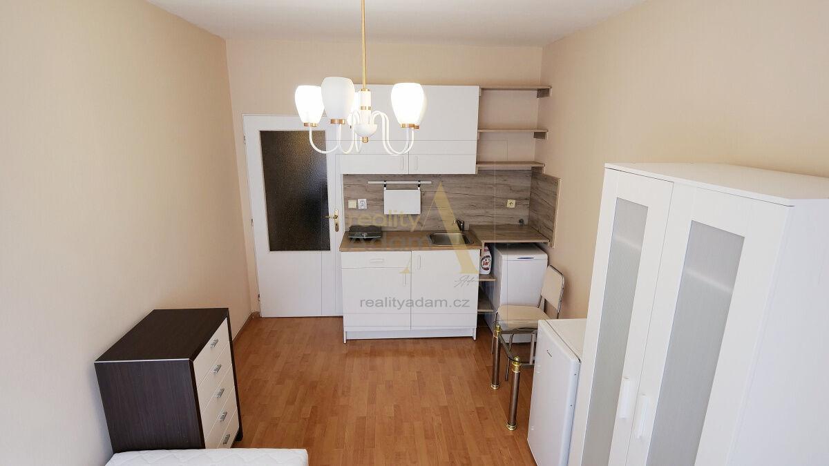 Byt 1+kk o celkové ploše 24 m² Praha 13 – Stodůlky