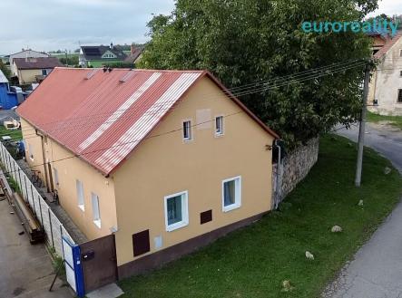 Pronájem - dům/vila, 340 m² obrázek