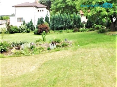 Prodej pozemku pro bydlení, 1 740 m² obrázek