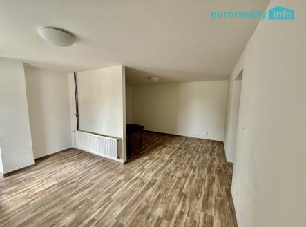 Pronájem obchodní prostor, 175 m²