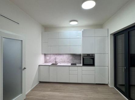 Pronájem bytu, 1+kk, 33 m²