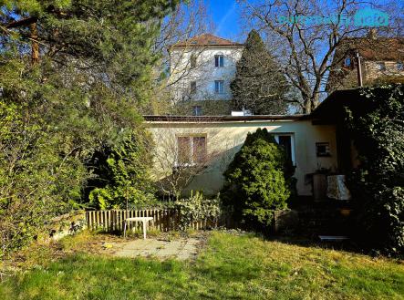 Prodej pozemku pro bydlení, 713 m²