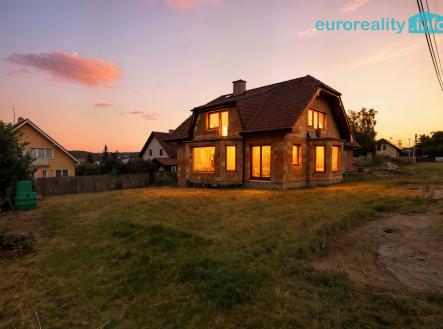 Prodej - dům/vila, 247 m²