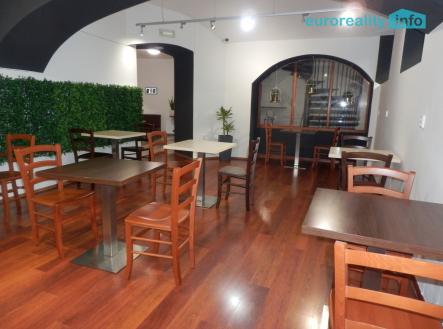 Pronájem restaurace, 200 m²