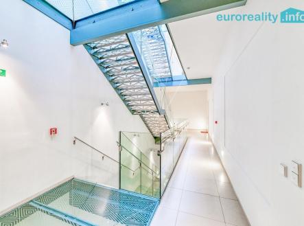 Pronájem bytu, 2+kk, 80 m²