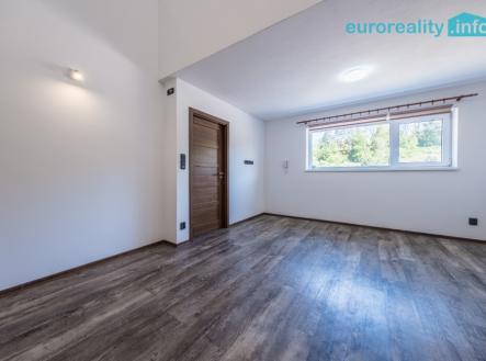 Pronájem bytu, 3+kk, 84 m²