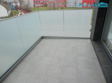 Pronájem bytu, 1+kk, 45 m²