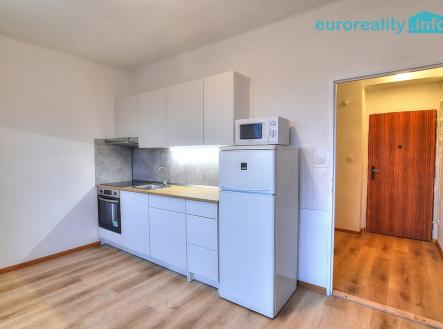 Pronájem bytu, 1+1, 43 m²