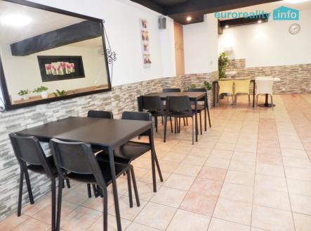 Pronájem restaurace, 200 m²