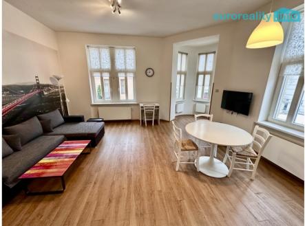 Pronájem bytu, 2+kk, 55 m²