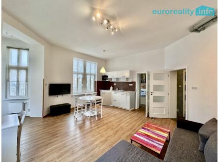 Pronájem bytu, 2+kk, 55 m² obrázek