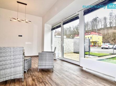 Pronájem bytu, 2+kk, 61 m²