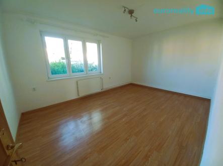 Pronájem bytu, 3+1, 100 m²