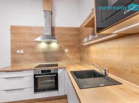 Pronájem bytu, 2+1, 69 m²