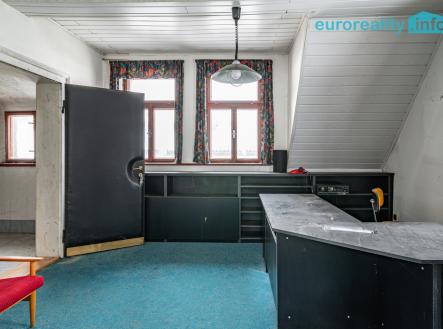 Prodej výrobní prostor, 1 011 m²