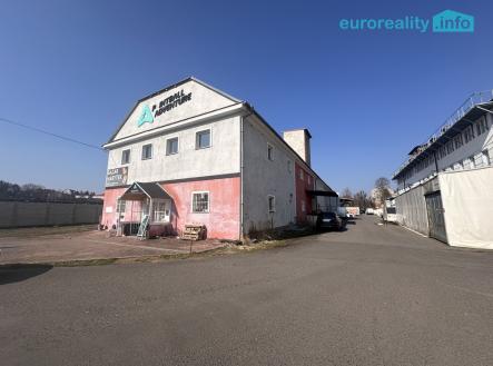 Prodej obchodní prostor, 1 900 m²